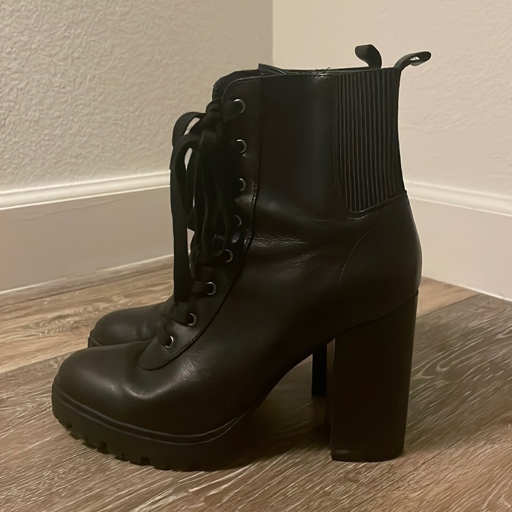 Steve Madden Heeled Boot